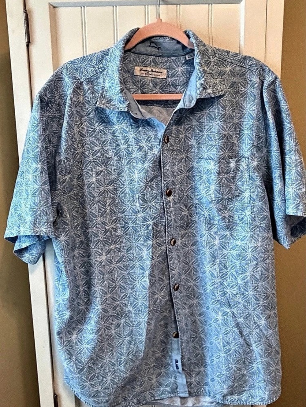 Tommy Bahama Coconut Point IslandZone Blue Geometric Shirt — Men’s L